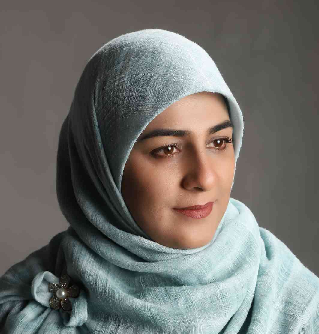 الهام عبادی (Native Speaker)